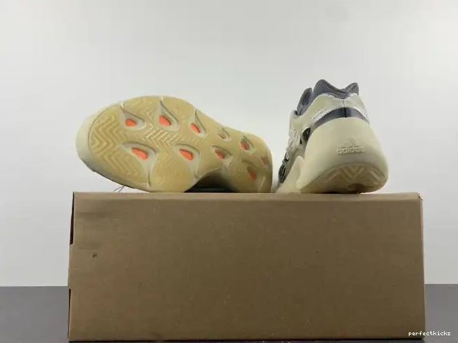 V3 700 ID1674 Salt Adidas Fade Yeezy 0630